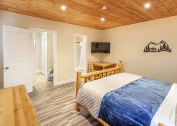 Tahquitz Pines Retreat hotel thumbnail 8
