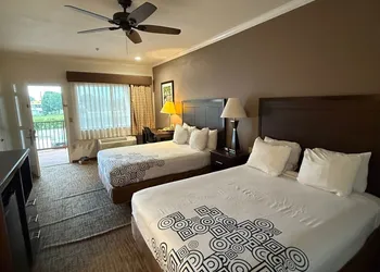 Days Inn by Wyndham Navasota hotel thumbnail 4