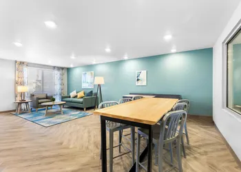 Woodspring Suites Bluffdale Salt Lake City hotel thumbnail 2