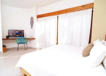 Enigmatic Boutique Hotel hotel thumbnail 3