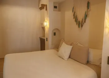 Enigmatic Boutique Hotel hotel thumbnail 7
