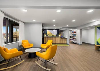 Spark by Hilton Fort Wayne hotel thumbnail 6