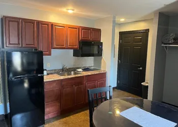 Gamble Farm Inn and Suites hotel thumbnail 3