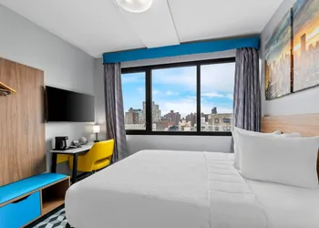 Days Inn by Wyndham New York Chinatown hotel thumbnail 4