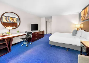 Quality Inn & Suites Jackson hotel thumbnail 6