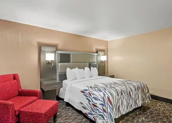 Red Roof Inn Yuba City Bonanza - Marysville hotel thumbnail 6