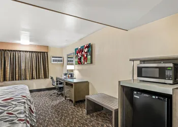 Red Roof Inn Yuba City Bonanza - Marysville hotel thumbnail 8