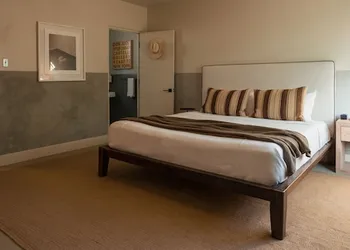 Ranch Motel hotel thumbnail 2