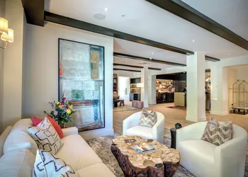 The Embers Hotel hotel thumbnail 2