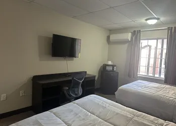Baymont by Wyndham Deming hotel thumbnail 8