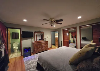 Jay's Ranch hotel thumbnail 2