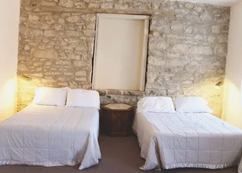 Stoner's Mansion House hotel thumbnail 4