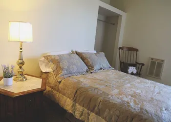 Stoner's Mansion House hotel thumbnail 6