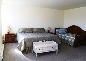 Stoner's Mansion House hotel thumbnail 7