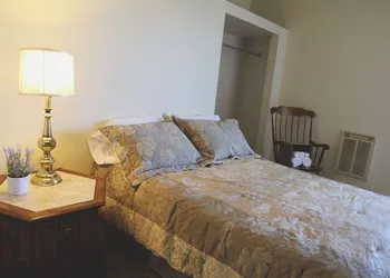 Stoner's Mansion House hotel thumbnail 6