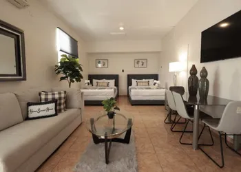 The Good Vibes House hotel thumbnail 6