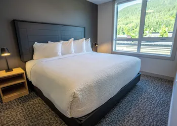 Basecamp Suites Revelstoke hotel thumbnail 6