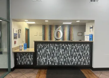 Studio 6 Extended Stay - Savannah, GA - Gateway & I-95 hotel thumbnail 2