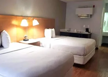 Studio 6 Extended Stay - Savannah, GA - Gateway & I-95 hotel thumbnail 4