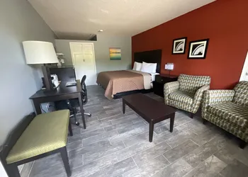 Sunset Inn hotel thumbnail 5