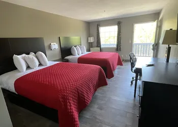 Sunset Inn hotel thumbnail 6