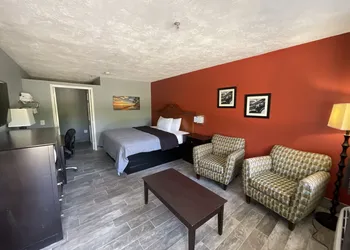 Sunset Inn hotel thumbnail 7