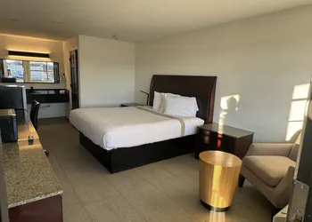 Eagle Inn hotel thumbnail 4