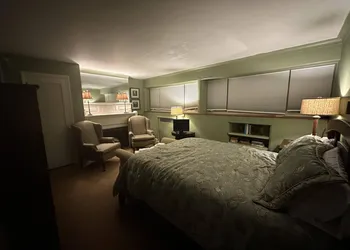 The Oaks B&B Hotel and Spiritual Center hotel thumbnail 6