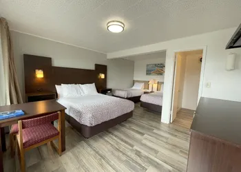Holiday Motel hotel thumbnail 7