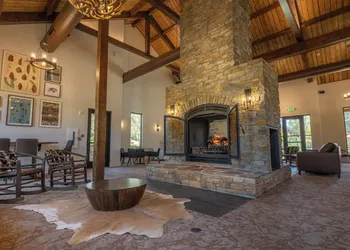 Firefall Ranch Yosemite hotel thumbnail 5