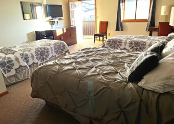 Furnas County Lodging hotel thumbnail 4