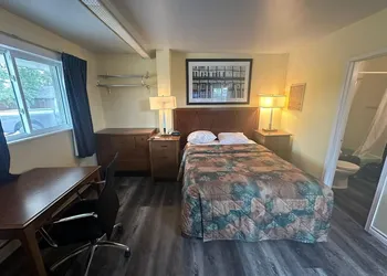 Pine Ridge Motel hotel thumbnail 5