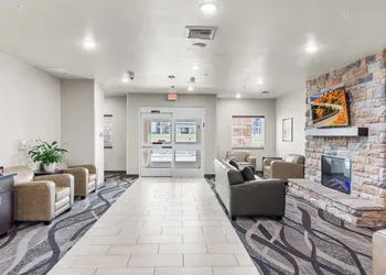 Cobblestone Hotel & Suites - Denmark/Green Bay hotel thumbnail 4