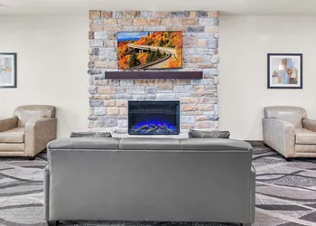 Cobblestone Hotel & Suites - Denmark/Green Bay hotel thumbnail 6