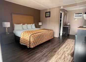 Dream Inn hotel thumbnail 4
