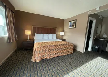 Dream Inn hotel thumbnail 8