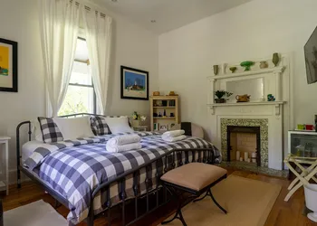 Auburn Bed and Breakfast hotel thumbnail 3