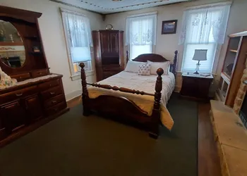 The Miner's Lodge hotel thumbnail 8