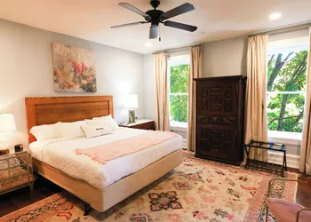 Summit Street Inns hotel thumbnail 8