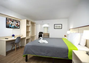 Weekly Inn hotel thumbnail 2