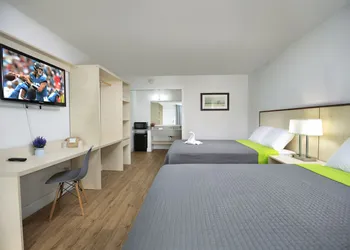Weekly Inn hotel thumbnail 3