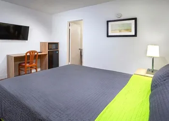 Weekly Inn hotel thumbnail 5