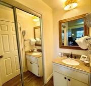 Lake View Queen Guest Room With Two Queens, Sleeper Sofa And Deck Overlooking Lake Ouachita. 1 Bedroom Hotel Room by RedAwning hotel detail image 7