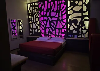 Royal Boutique hotel thumbnail 3