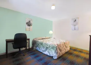 Travelers Inn by OYO Beaver, Hwy 19 hotel thumbnail 6