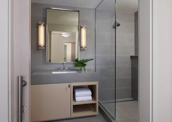 Kimpton Claret Hotel by IHG hotel thumbnail 8