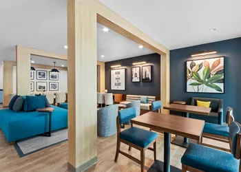 Everhome Suites Chandler Phoenix Fashion Center hotel thumbnail 3