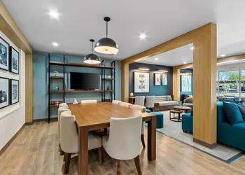 Everhome Suites Chandler Phoenix Fashion Center hotel thumbnail 5