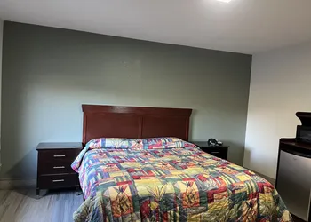 La Familia Stay Inn hotel thumbnail 4