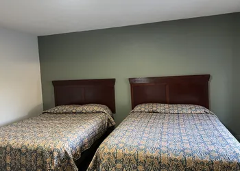La Familia Stay Inn hotel thumbnail 5